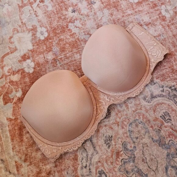 Torrid Lace Trimmed Strapless Bra - Picture 1 of 5